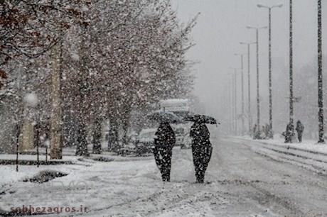 بارش ۷ سانتی متری برف در مارگون/یخبندان صبحگاهی در راه استان