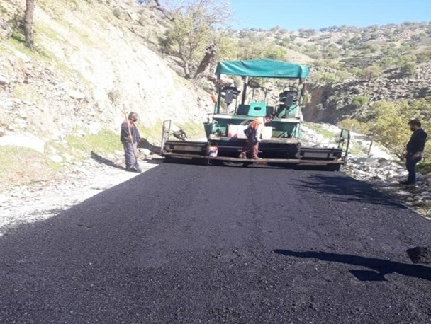 آغاز عملیات اجرایی آسفالت محور ارتباطی منطقه گردشگری موگرمون در شهرستان لنده