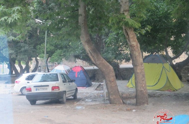 برپایی چادر در پارک های مرکز استان ممنوع و تخلف است/متخلفین جریمه و به مراجع قضایی معرفی می شوند