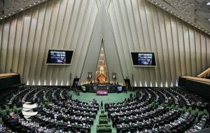 استیضاح، گرفتن ماهی از آب گل آلود است/ روحیه جهادی در دولت وجود ندارد