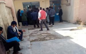 توزیع جو یا توزیع کرونا در شهرستان بویراحمد!+ عکس