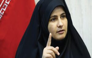 در مقابل دشمن با اقتدار و از موضع قدرت روبه رو شویم