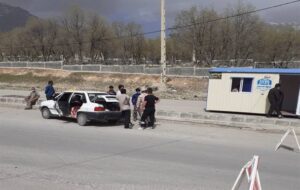 ایستگاه غربالگری بسیجیان سی سخت در ورودی شهر به روایت تصویر