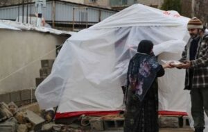 حضور آفرودسواران اصفهان و کمک‌رسانی به زلزله‌زدگان سی‌سخت+تصاویر