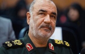 فقر و محرومیت مثل یک دشمن برای ماست/سال ۱۴۰۰ قوی تر از گذشته به کمک مردم خواهیم شتافت