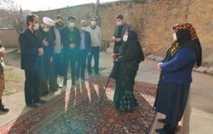 کمک‌های آیت‌الله سیستانی به مناطق زلزله‌زده شهرستان دنا+تصاویر