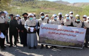 ارائه خدمات متنوع بسیج جامعه کشاورزی سپاه فتح به باغداران روستاهای شهرستان دنا+تصاویر