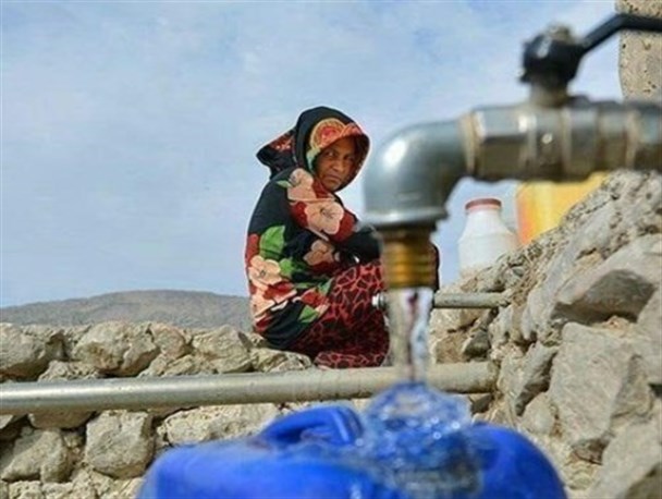 گلایه های ادامه دار اهالی روستای گنجگان بویراحمد از مشکلات آب گلایه های ادامه دار اهالی روستای گنجگان بویراحمد از مشکلات آب
