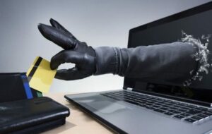 حکم قطعی فریدون صادر شد     پنج سال حبس؛ عاقبت رشوه‌خواری های فریدون/ واکنش حسن روحانی چه خواهد بود؟ استقبال از حکم دادگاه یا اعلام جنگ به دستگاه قضا؟/ همه آنچه که درباره اتهامات فریدون باید بدانید