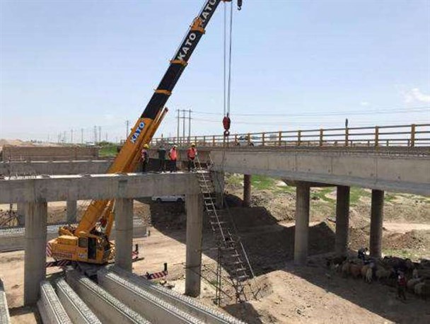 پایان عملیات تیرگذاری پل بزرگ تراب در لنده/ لنده امید وار به خروج از بن‌بست