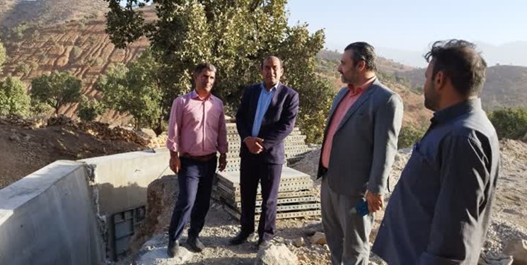 بررسی مشکلات روستاهای  دیشموک از سوی مسؤولان/ آب و راه مهم‌ترین مشکل این مناطق