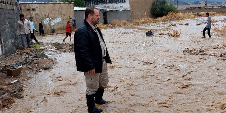 حاشیه‌های سیل کهگیلویه و بویراحمد/ از پیاده‌روی ۱۰ کیلومتری استاندار تا نجات جان عشایر