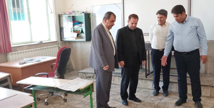 بازدید سر زده استاندار از چند مدرسه/ تصاویر تأسف‌باری که از دید احمدزاده دور نماند+ تصاویر