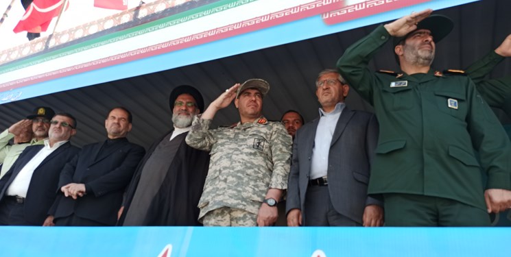 قدرتنمایی نیروهای مسلح در یاسوج/خرمدل: سپاه فتح با همه توان پای انقلاب است+فیلم قدرتنمایی نیروهای مسلح در یاسوج/خرمدل: سپاه فتح با همه توان پای انقلاب است+فیلم