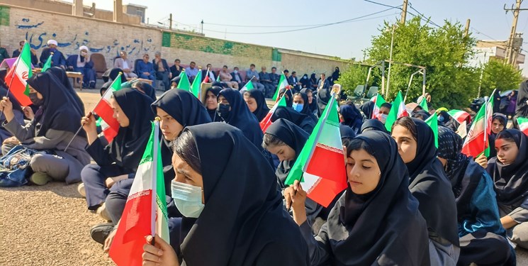 نواختن زنگ مهر در مدارس کهگیلویه/  بیش از ۱۹ هزار دانش‌آموز دهدشتی راهی کلاس درس شدند