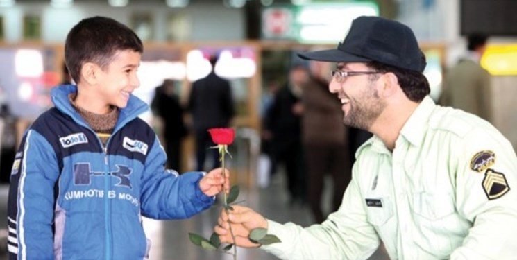 تقدیری به پاس زحمات نیروی جان بر کف انتظامی/ امنیتی که پلیس برای دانش‌آموزان و معلمان فراهم کرد