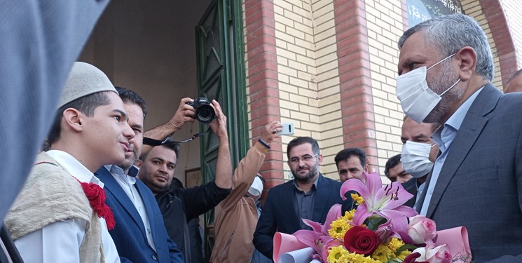 معاون رئیس جمهور وارد کهگیلویه و بویراحمد شد/ ادای احترام مرتضوی به مقام شامخ شهیدان معاون رئیس جمهور وارد کهگیلویه و بویراحمد شد/ ادای احترام مرتضوی به مقام شامخ شهیدان