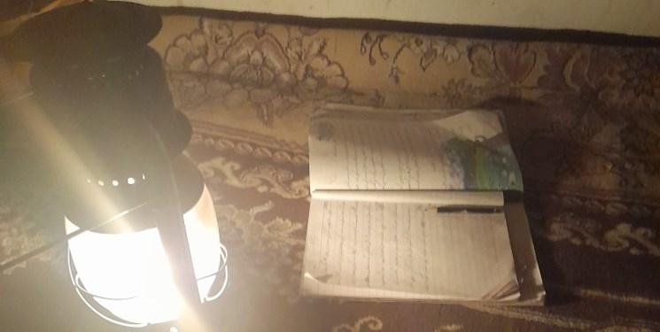 جفای سارقان در حق مردم محروم «رودسمه»/درس و مشق در بدترین شرایط ممکن+تصویر