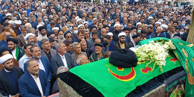 سنگ تمام مردم دهدشت در تشییع آیتالله سید علیاصغر حسینی+تصاویر سنگ تمام مردم دهدشت در تشییع آیتالله سید علیاصغر حسینی+تصاویر