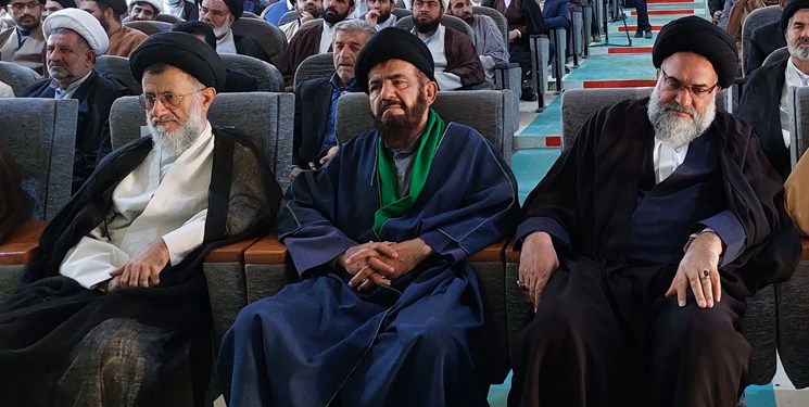 کهگیلویه و بویراحمدی‌ها در تشییع شهدای حرم شاهچراغ حماسه آفریدند/ عملیات گسترده رسانه‌های معاند علیه انقلاب اسلامی