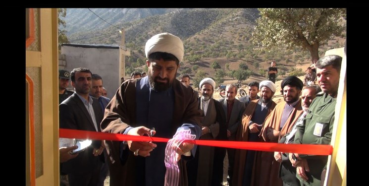 یک روز خوب در دیشموک؛ از افتتاح ۳ خانه عالم تا ساماندهی ۴ گلزار شهید/حرفهای خودمانی فرمانده سپاه با بچهها یک روز خوب در دیشموک؛ از افتتاح ۳ خانه عالم تا ساماندهی ۴ گلزار شهید/حرفهای خودمانی فرمانده سپاه با بچهها