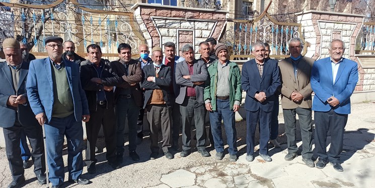 گلایه مردم دمچنار از دهها هکتار تصرف اراضی و پاسخ منابع طبیعی+فیلم گلایه مردم دمچنار از دهها هکتار تصرف اراضی و پاسخ منابع طبیعی+فیلم