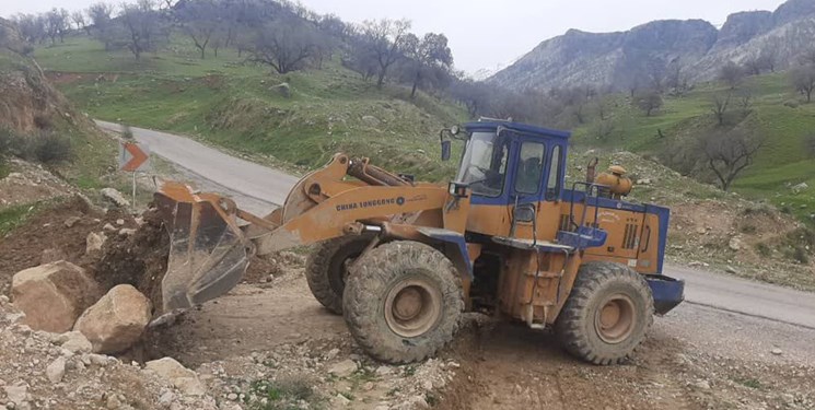 اقدام منابع طبیعی باشت در حفاظت از جنگل ها و عرصه های طبیعی از دست سودجویان