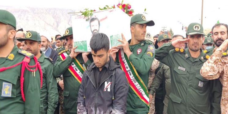 قدردانی مسئولان از ایل سترگ بهمئی در تشییع شهید مدافع امنیت/وفاداری ۱۵ رزمنده گرفتار در برف از زبان سردار حکمتیان