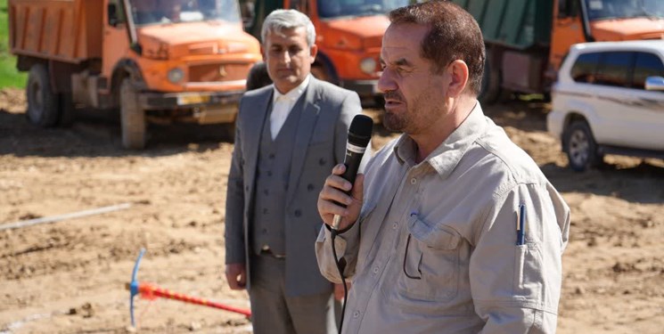 خبرهای خوب استاندار کهگیلویه و بویراحمد در شهر اولینها/ احمدزاده؛ مردم منتظر روزهای خوب باشند خبرهای خوب استاندار کهگیلویه و بویراحمد در شهر اولینها/ احمدزاده؛ مردم منتظر روزهای خوب باشند