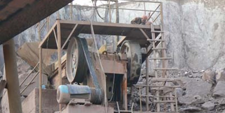 واحدهای شن و ماسه چاروسا همچنان روی خط تخلف/وقتی گرانفروشان به هیچ قانونی رحم نمی‌کنند