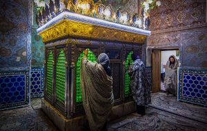 تهیه ۳۰ درصد بسته‌های معیشتی ایام کرونا از محل نذورات امامزادگان در کشور