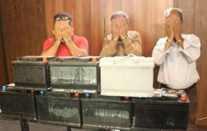 انگشت آقای مدیر روی موضوع سرقت بزرگ در کهگیلویه و بویراحمد انگشت آقای مدیر روی موضوع سرقت بزرگ در کهگیلویه و بویراحمد