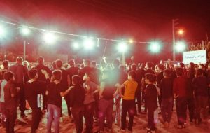 سوگواری مردم گچساران در شب تاسوعای حسینی +فیلم سوگواری مردم گچساران در شب تاسوعای حسینی +فیلم