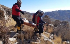 عملیات نفس گیر هلال احمر برای نجات محیطبان مجروح در ارتفاعات آب سپاه عملیات نفس گیر هلال احمر برای نجات محیطبان مجروح در ارتفاعات آب سپاه