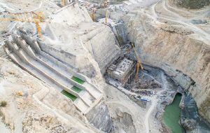 استاندار کهگیلویه و بویراحمد؛ اختصاص ۷۰۰ میلیارد تومان اعتبار به سد تنگ سرخ استاندار کهگیلویه و بویراحمد؛ اختصاص ۷۰۰ میلیارد تومان اعتبار به سد تنگ سرخ