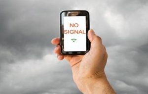 آنتندهی نامناسب موبایل در باشت؛ تلفنهمراه یا همراه با تلفن روی کوه و پشتبام؟ آنتندهی نامناسب موبایل در باشت؛ تلفنهمراه یا همراه با تلفن روی کوه و پشتبام؟