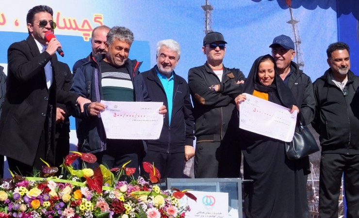 پیاده‌روی بزرگ خانوادگی «صبح نشاط» در گچساران+ تصاویر