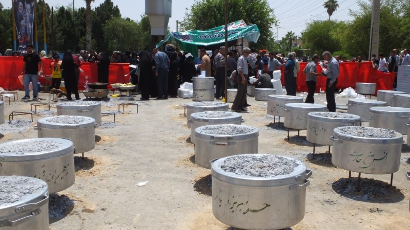 طبخ ۱۱۰ دیگر اطعام علوی در گچساران+ تصاویر و فیلم