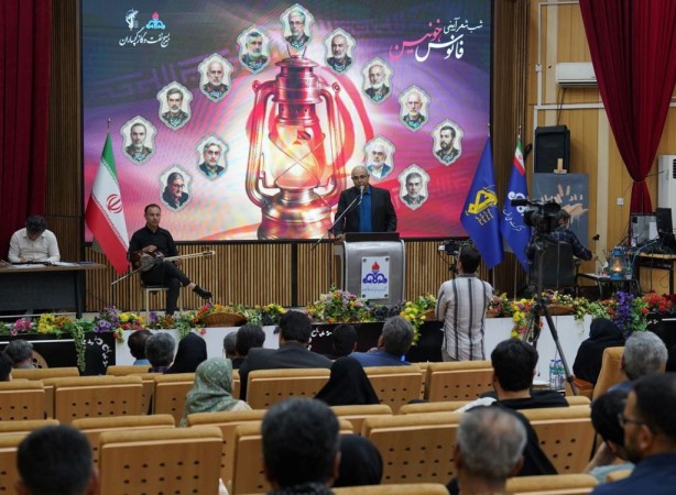 شب‌ شعر آیینی «فانوس خونین» در گچساران+ تصاویر