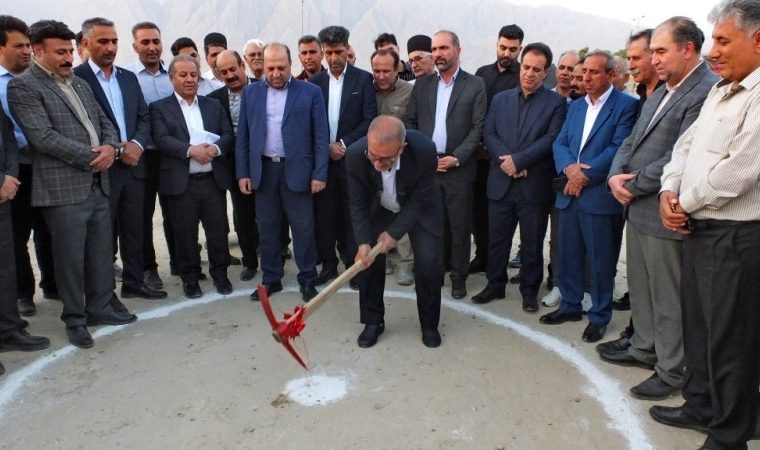 کلنگزنی مجموعه بزرگ نمایندگیهای خودرو در گچساران+ تصاویر کلنگزنی مجموعه بزرگ نمایندگیهای خودرو در گچساران+ تصاویر