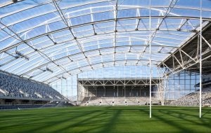 کاربرد سازه‌های فضاکار در سقف ورزشگاه‌ها، نمایشگاه‌ها و فضاهای عمومی