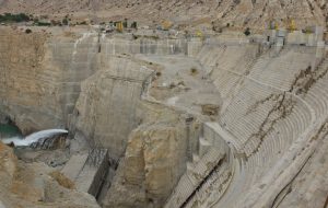 اتصال نیروگاه «چم‌شیر» گچساران به شبکه برق سراسری + فیلم