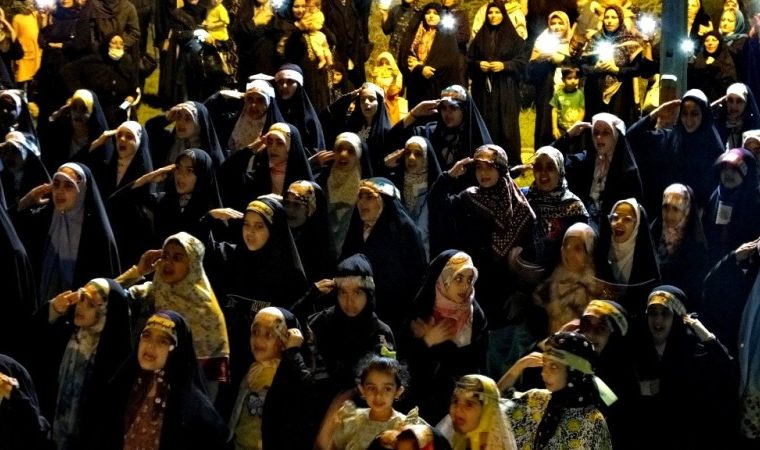 جشن آغاز امامت امام زمان (عج) در گچساران+ تصاویر