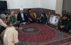 خون شهدا برای وطن عزت‌آفرین است