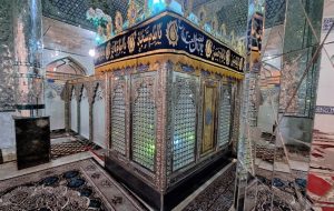 زیارتگاه «امامزاده جعفر» در بام نفت ایران+ تصاویر