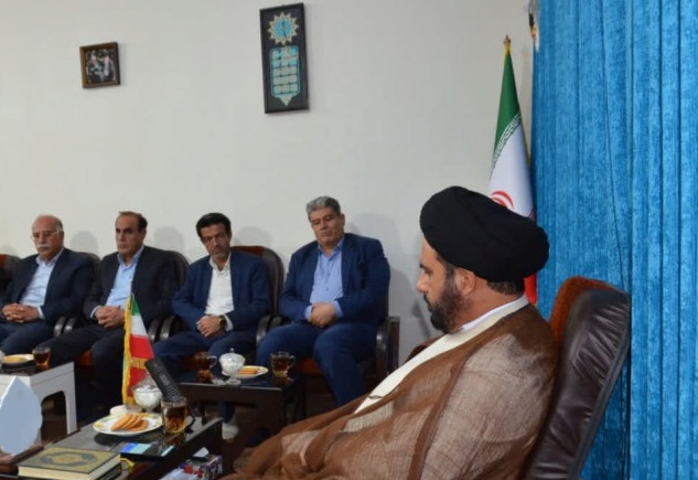 تحلیل دیدار مدیرکل تعاون، کار و رفاه اجتماعی با امامجمعه گچساران تحلیل دیدار مدیرکل تعاون، کار و رفاه اجتماعی با امامجمعه گچساران