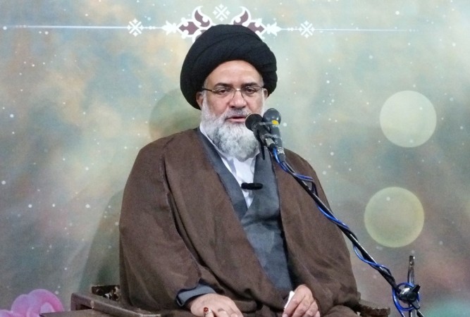 نگرانی «آیتالله حسینی» از بدعتهای عجیب در مراسمات عزا! نگرانی «آیتالله حسینی» از بدعتهای عجیب در مراسمات عزا!