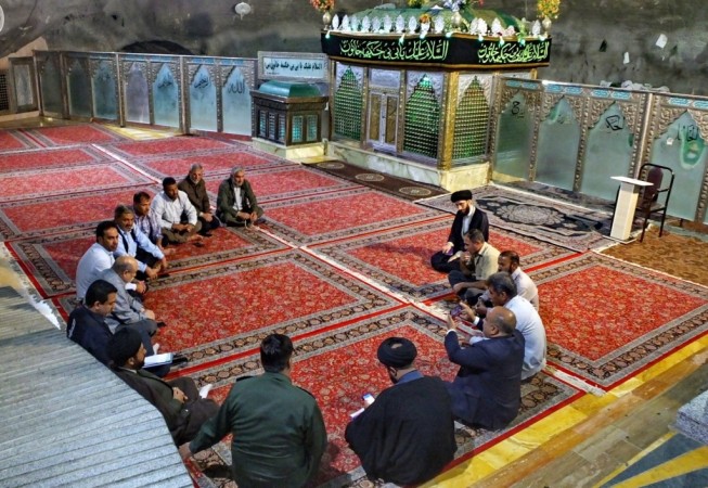 بررسی مشکلات حرم بیبی حکیمه (س) در گچساران+ تصاویر بررسی مشکلات حرم بیبی حکیمه (س) در گچساران+ تصاویر