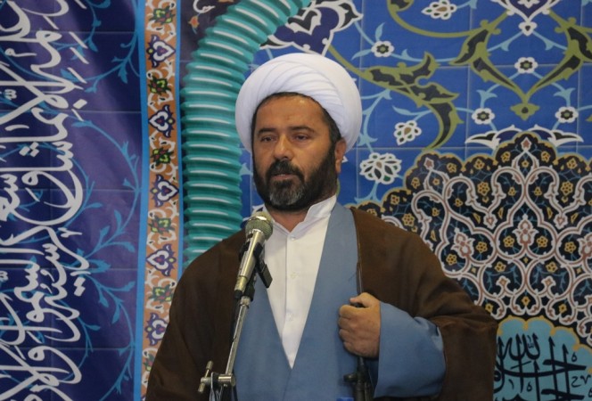 هشدار امام‌جمعه موقت گچساران درباره پیامدهای گرانی بنزين / حجت‌الاسلام صفایی: مراقب مردم باشید