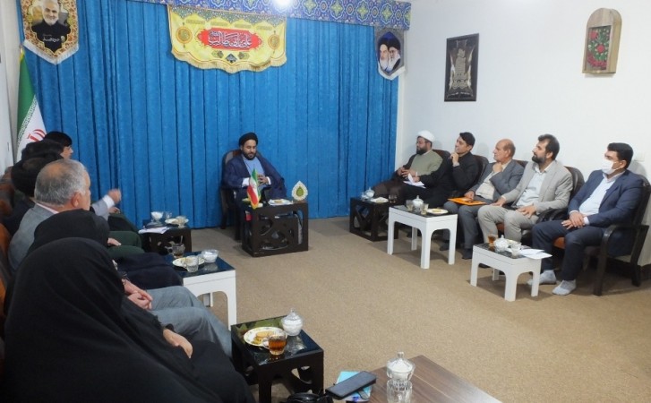 تأکید بر تقویت نقش مساجد در اعتکاف و فعالیتهای فرهنگی تأکید بر تقویت نقش مساجد در اعتکاف و فعالیتهای فرهنگی